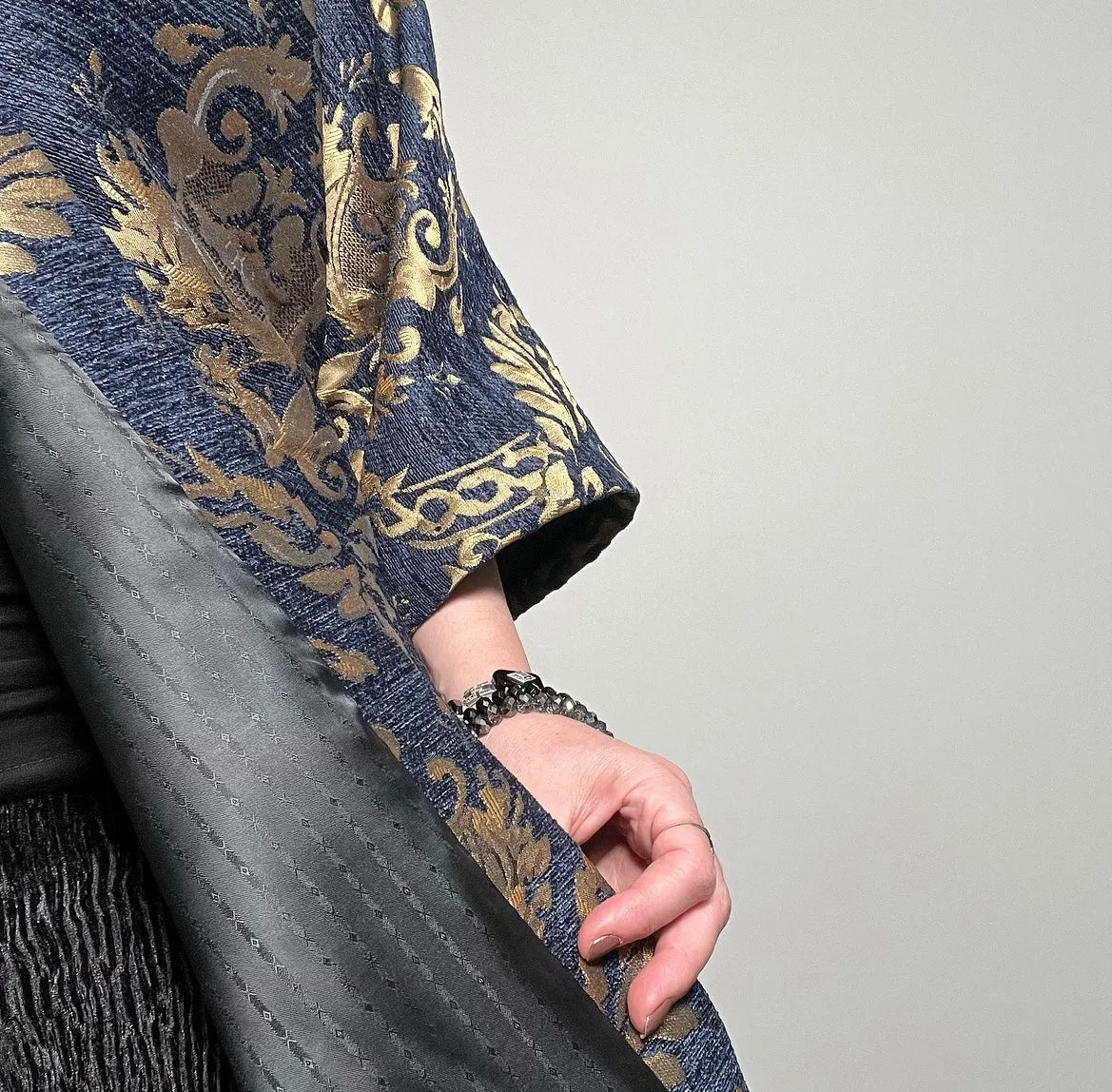 Audrey Swing Coat - Luxe royal jacquard