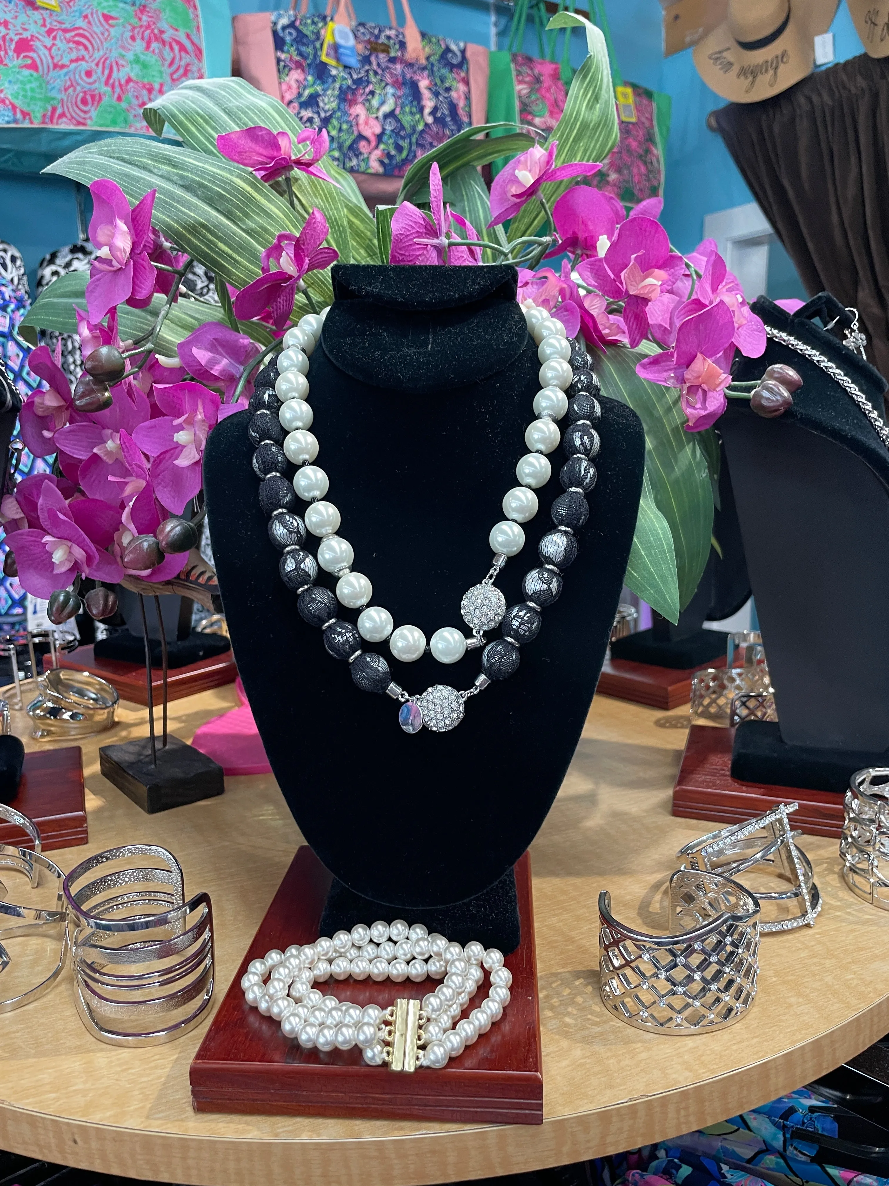 CLASSIC PEARLS