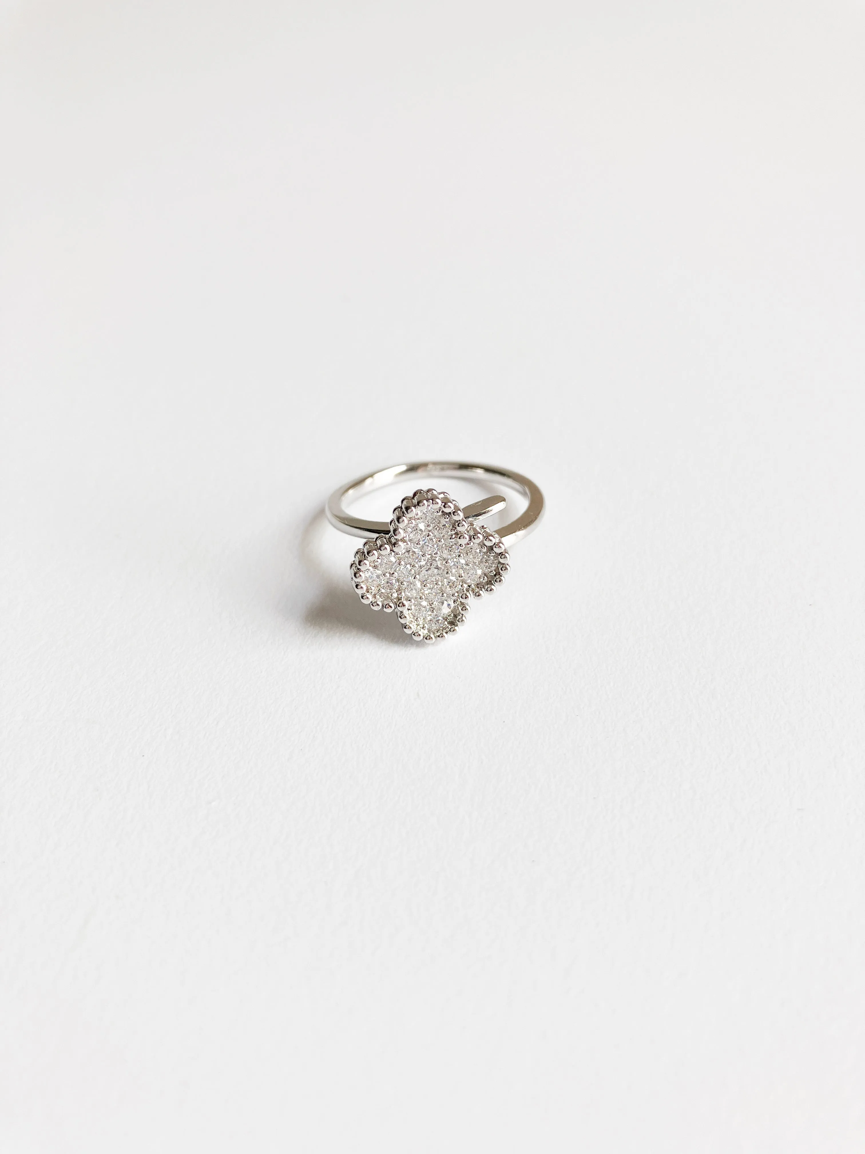 Cubic Zirconia Small Quatrefoil Motif Ring in Silver