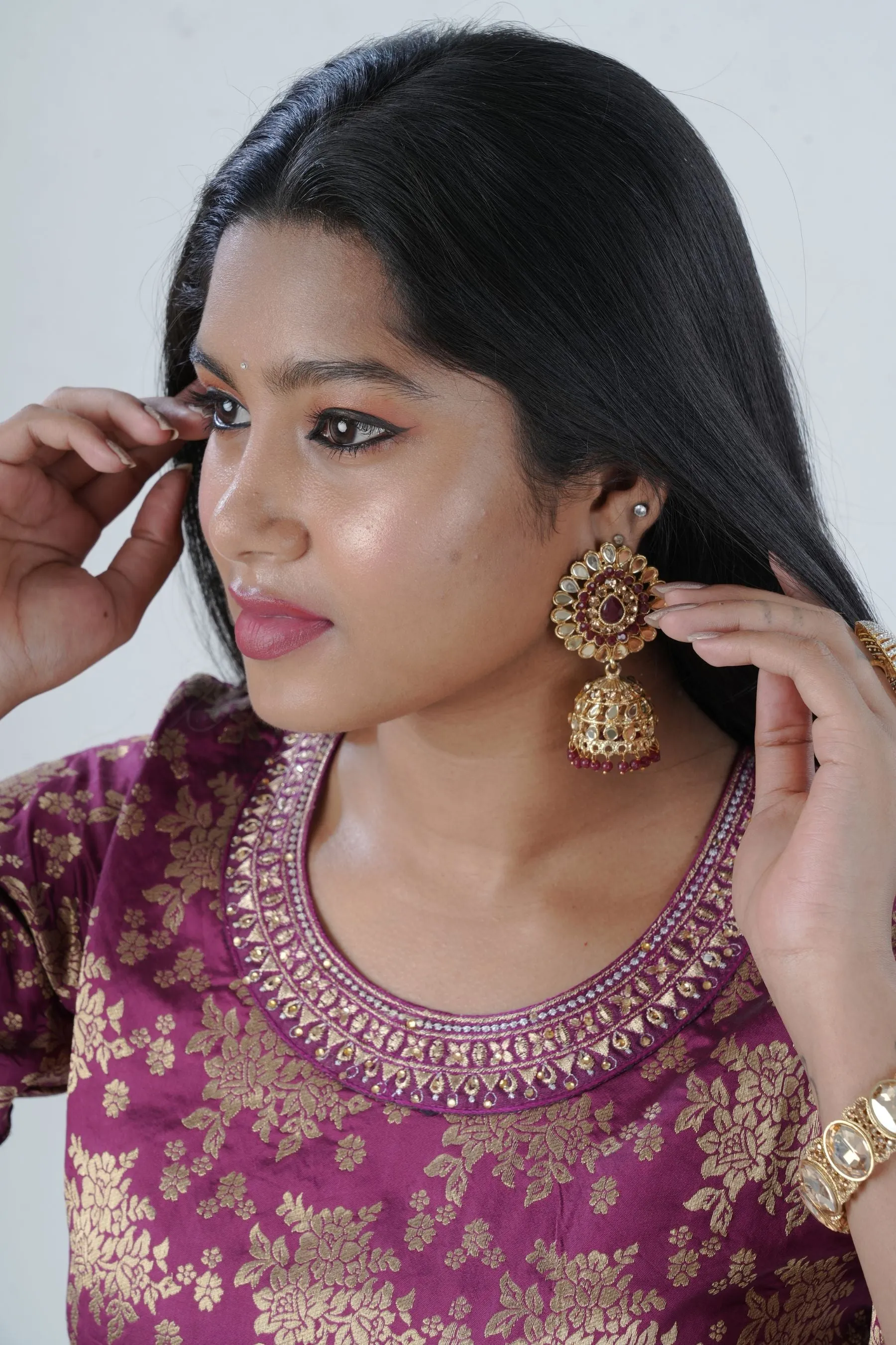 Exquisite Gold-Polished Kundan Jhumka Earrings for Traditional Elegance