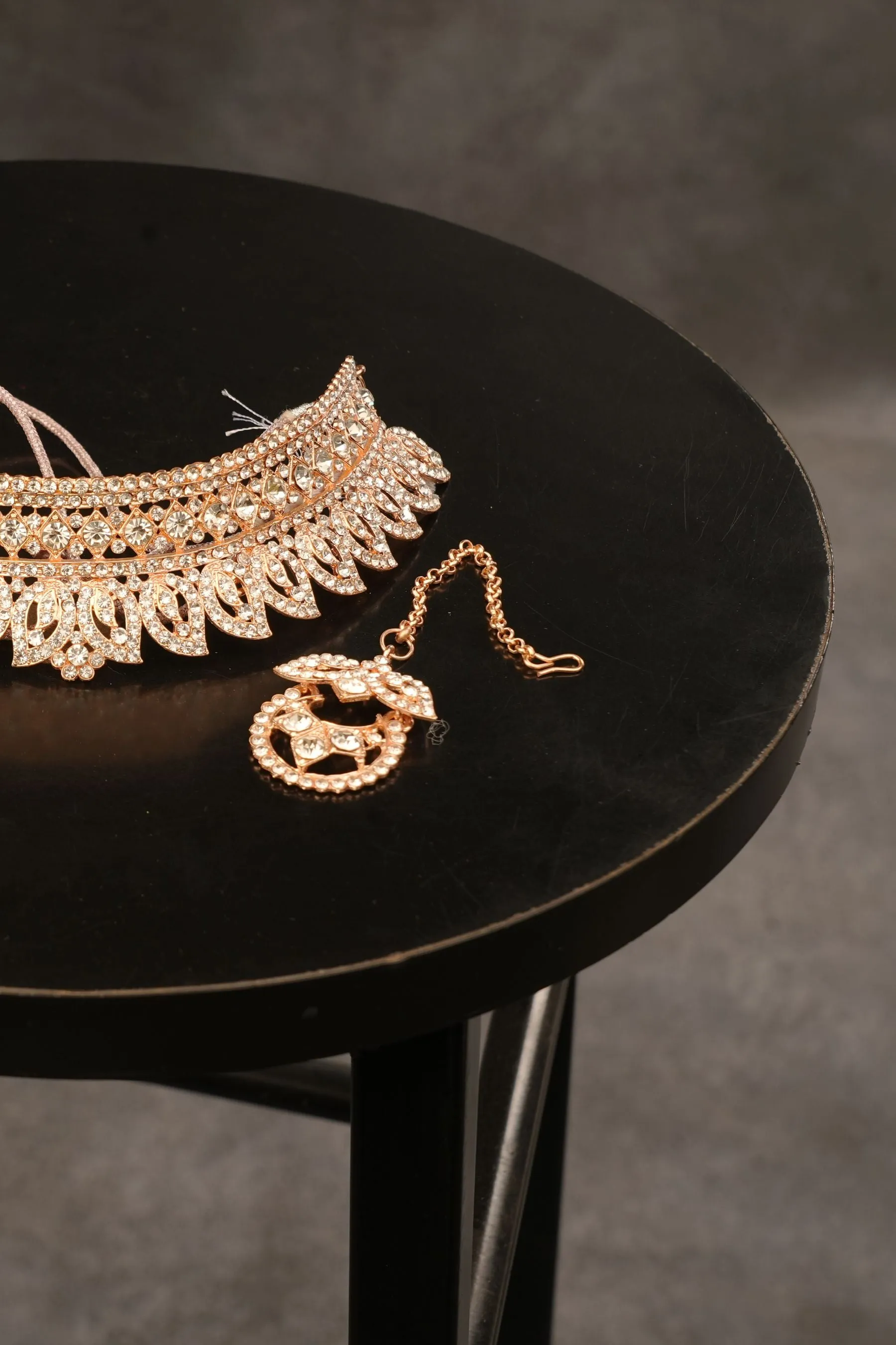 Exquisite Traditional Jewelry Choker Set with Jhumka & Earrings