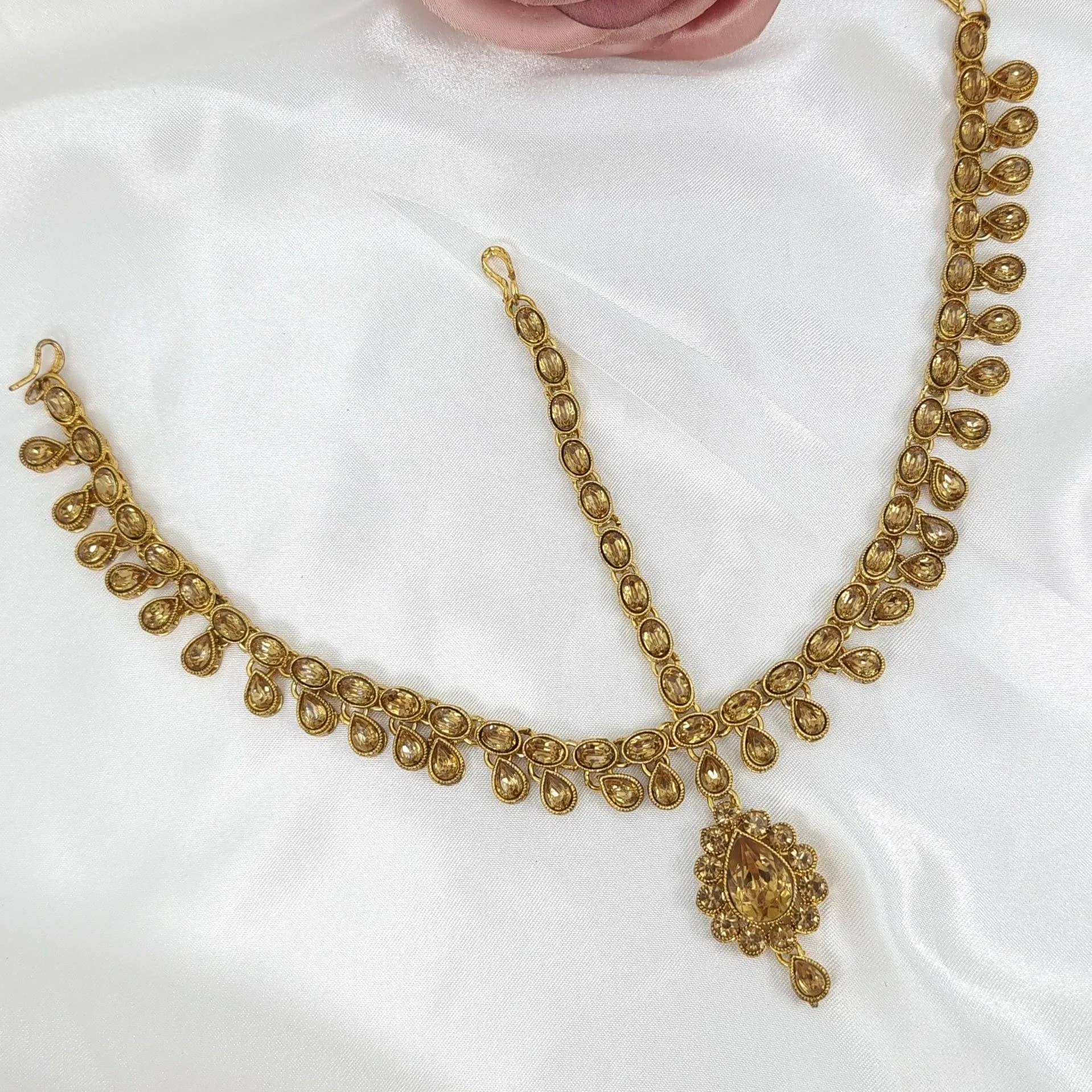 Kundan Stone intricate