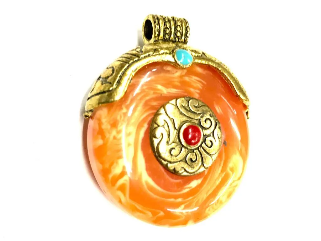 Orange Circular Stone Pendant with Golden Cap (40x35 mm)