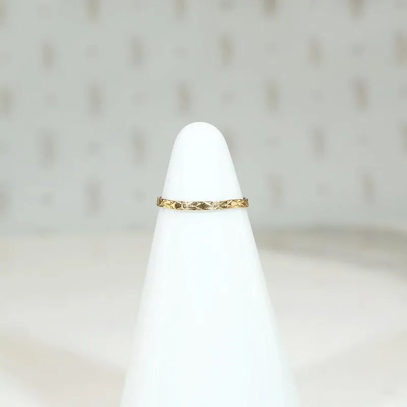 Rosy Gold Deco Engraved Tiny Ring
