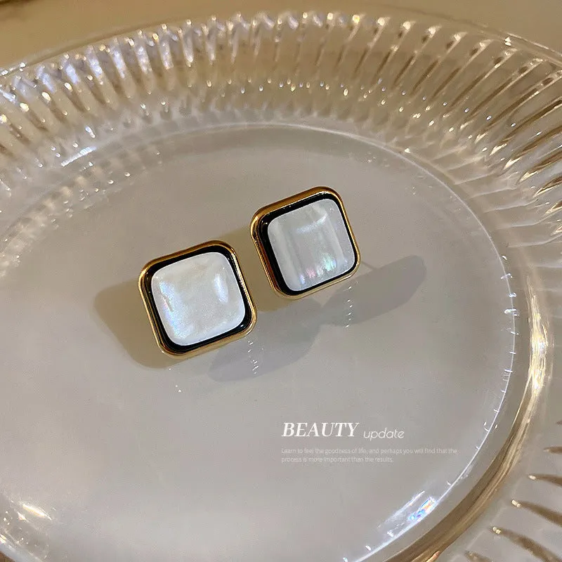 Silver Needle Geometric Square Earrings Are Small Exquisite And Simple