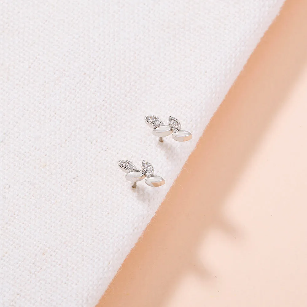 Small and versatile daily commuter double earrings micro-inlaid zircon leaf basic earrings