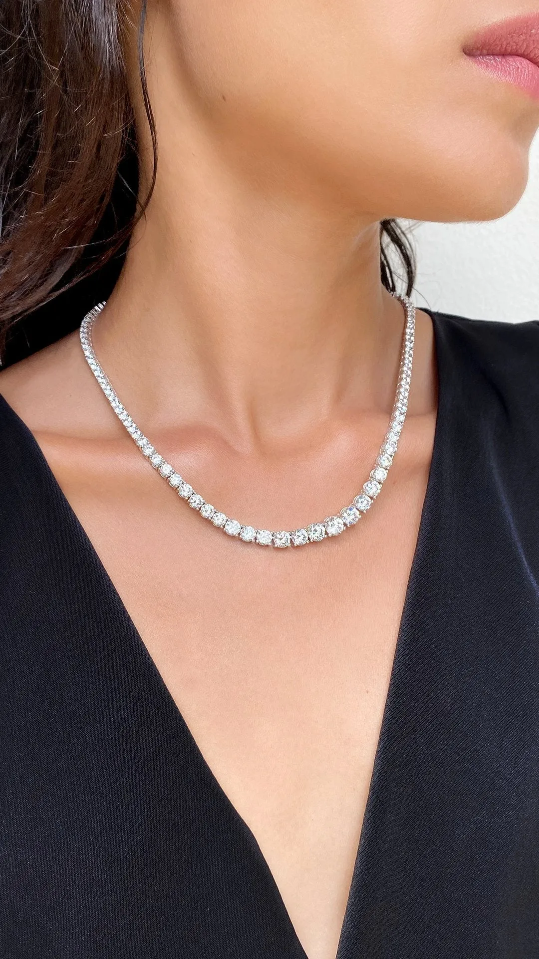 Taryn Gradient Line Necklace