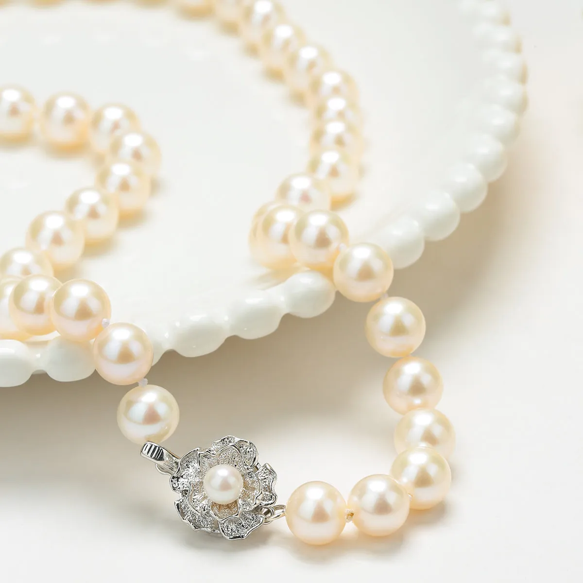 White 9-10mm Freshwater Pearl Necklace AAA Grade